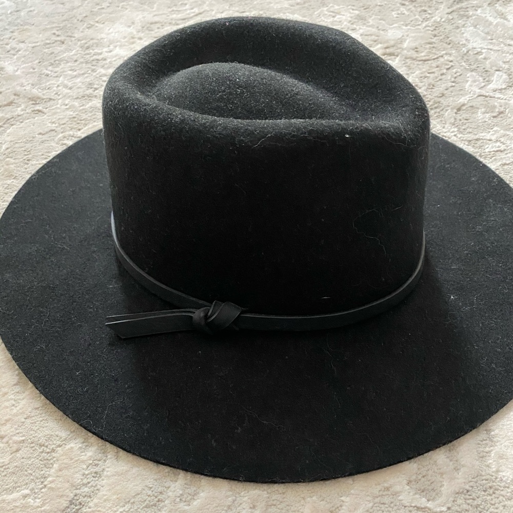 Lucky Brand Hat